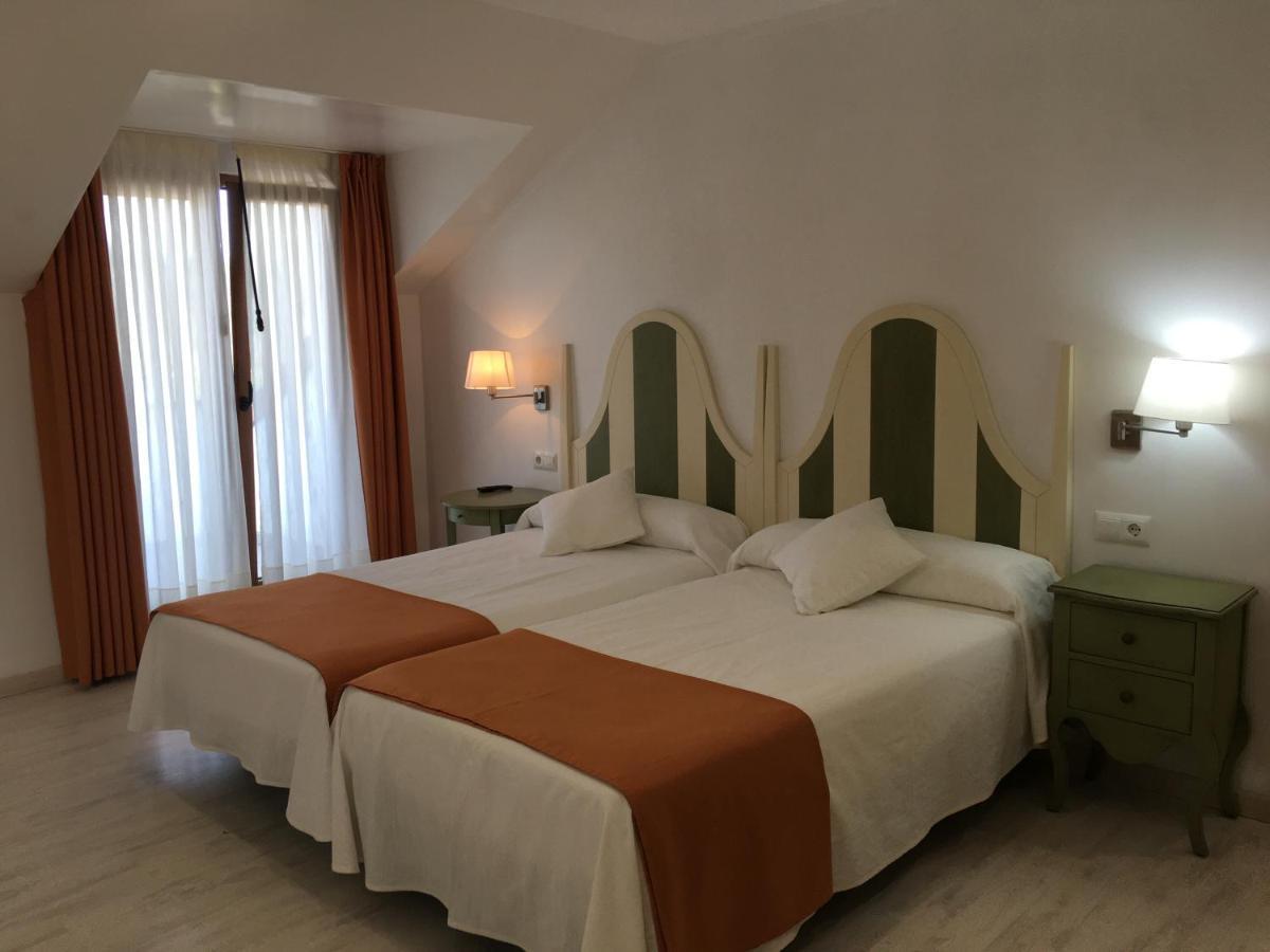 Hotel Valle De Cabezon Cabezón de la Sal Εξωτερικό φωτογραφία