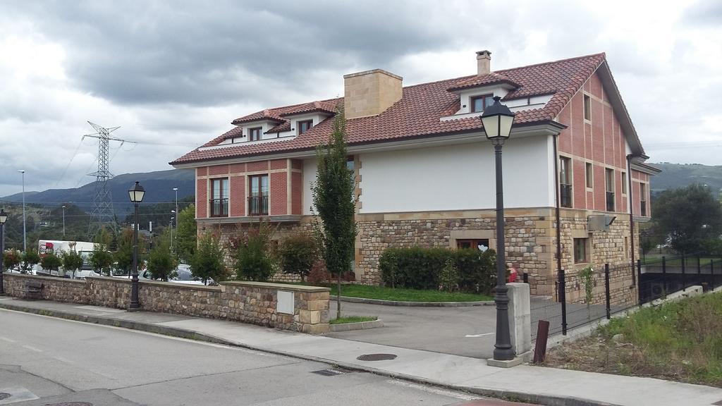 Hotel Valle De Cabezon Cabezón de la Sal Εξωτερικό φωτογραφία