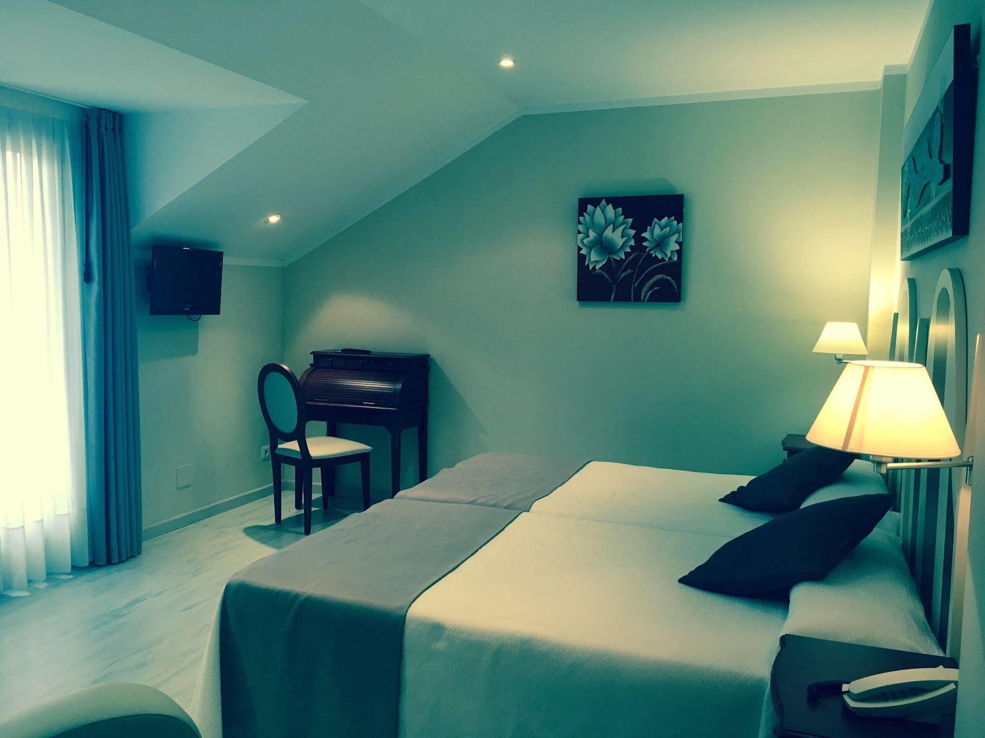 Hotel Valle De Cabezon Cabezón de la Sal Εξωτερικό φωτογραφία