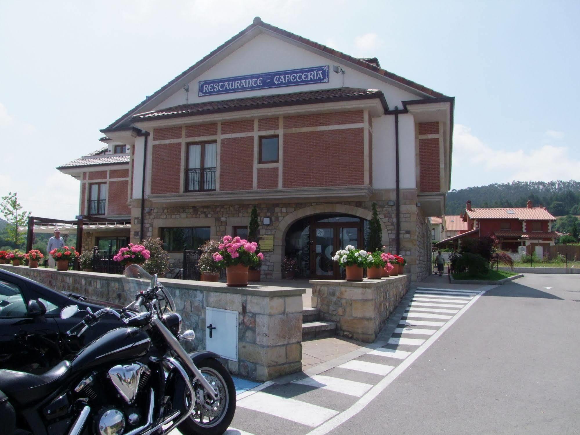 Hotel Valle De Cabezon Cabezón de la Sal Εξωτερικό φωτογραφία