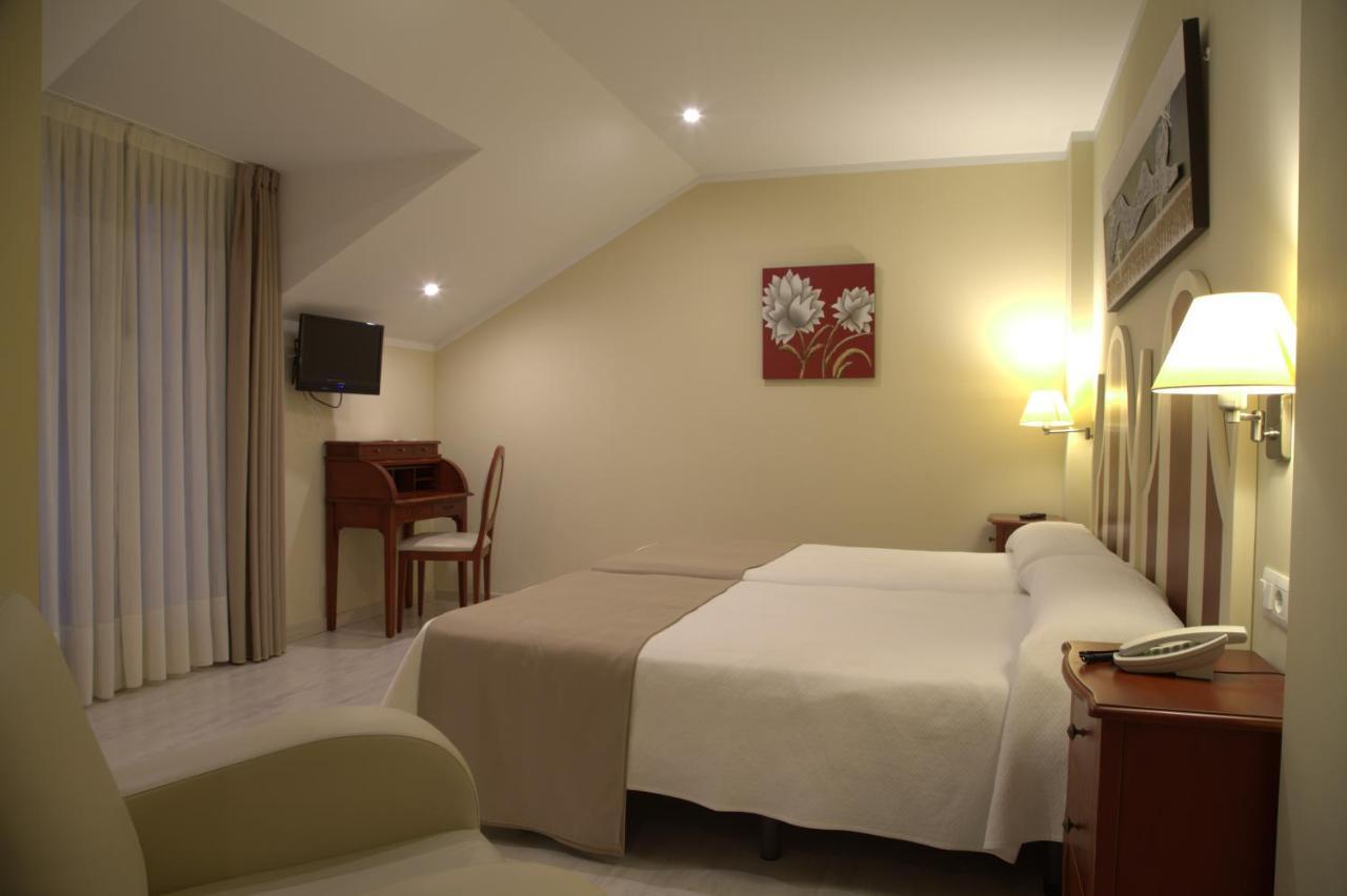 Hotel Valle De Cabezon Cabezón de la Sal Εξωτερικό φωτογραφία